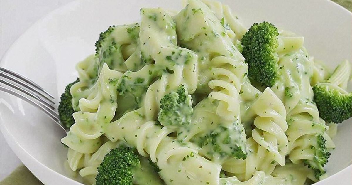 Pasta con crema di broccoli