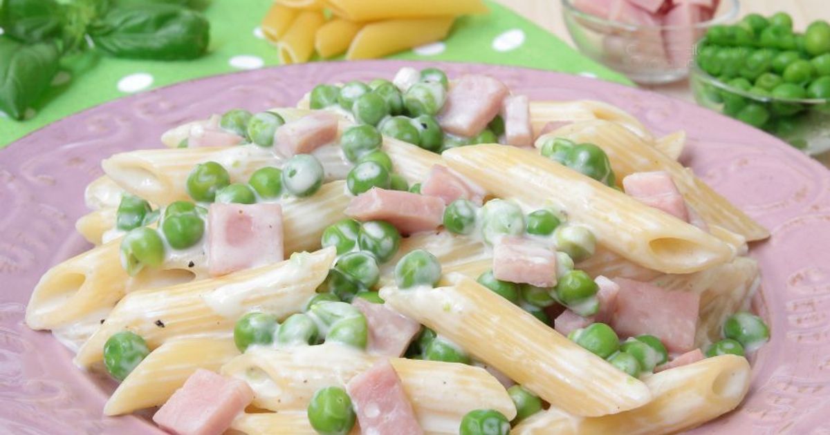 ricetta pasta con piselli e pancetta